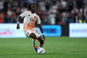 记者：国米准备为科内提供报价，不会将弗拉泰西加入交易