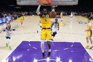  硬顿！艾顿赛季至今场均内线得分14.6分 联盟第4 高于文班约基奇