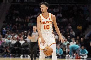  状元风采！里萨谢25分钟14中7砍全队最高21分 三分8中3