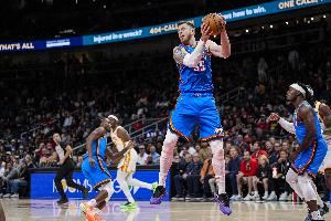  实用内线！哈尔滕施泰因6中4拿到10分7板3助4断