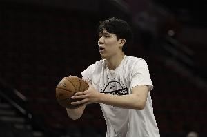  媒体人：预测杨瀚森G联盟场均15+7+3+3 他的数据不会太难看