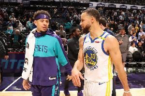  已经可以重签！美记：小库里情况没有更新 等越久占薪资空间越低