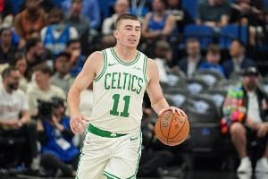  先发制人！普理查德打满首节三分6中4贡献12分 正负值+7